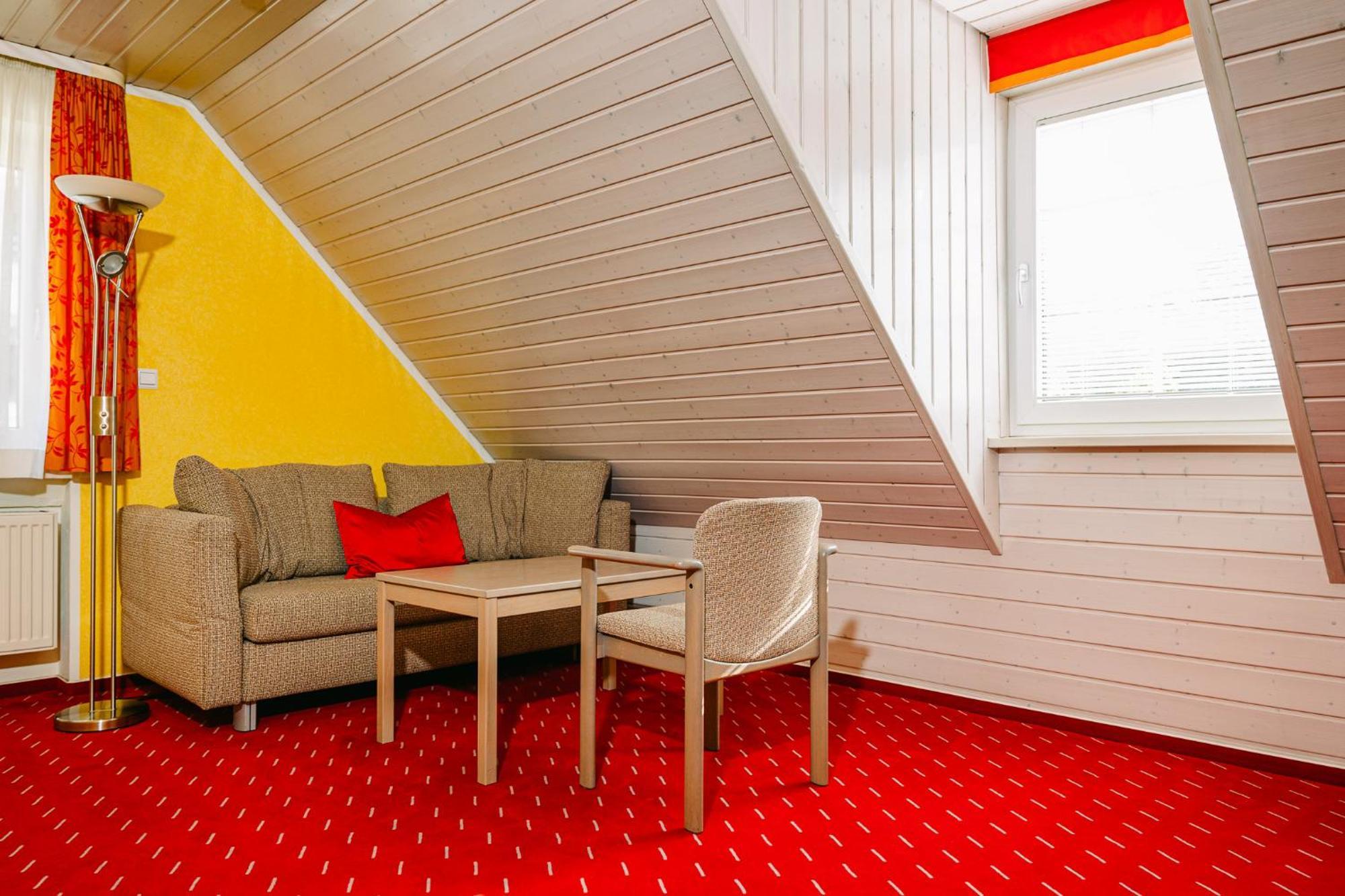 Hotel Restaurant Krone Sulzbach am Kocher エクステリア 写真
